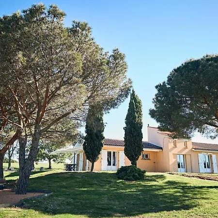 Holiday home A La Campagne Avec Piscine Et Terrain De Petanque A 10 Minutes De Toulouse
